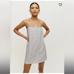 Reformation Aubree Linen Dress in vineyard. Size small. SOLD OUT ONLINE